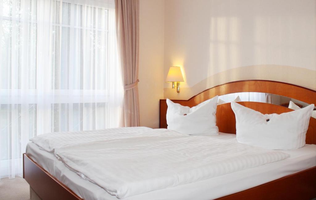 Carmina Am See Karnin  Room photo
